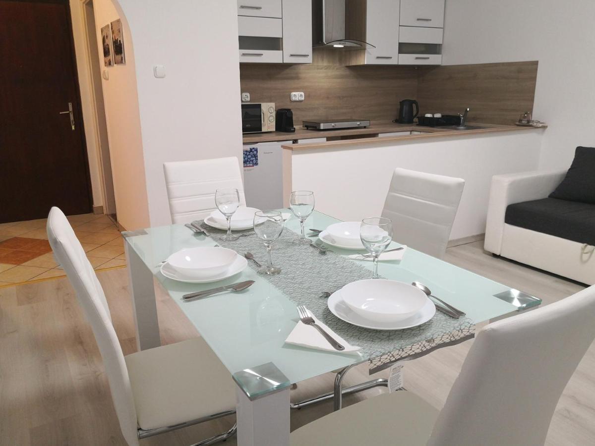 Oasis Apartman แซแก็ด ภายนอก รูปภาพ